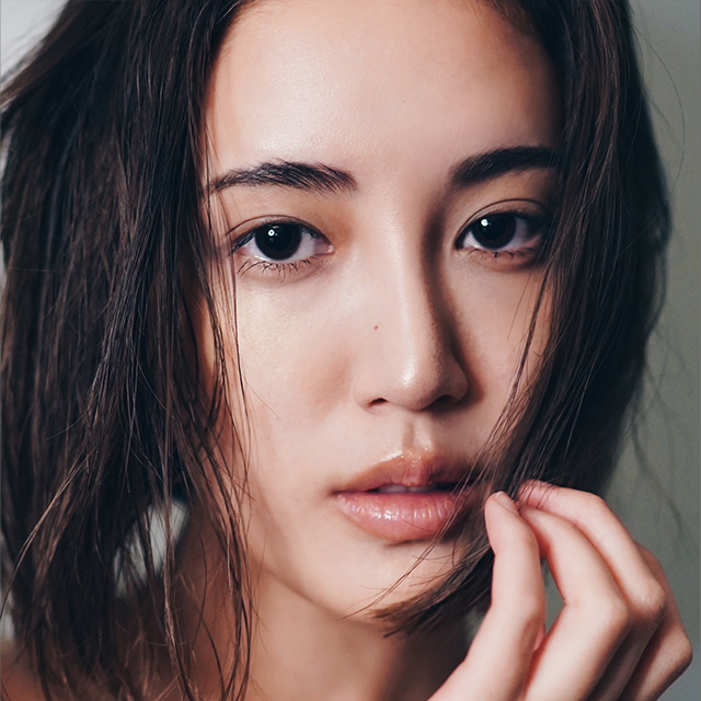 当選者お名前＆直筆サイン入り「Wow」MV撮り下ろし写真プレゼント