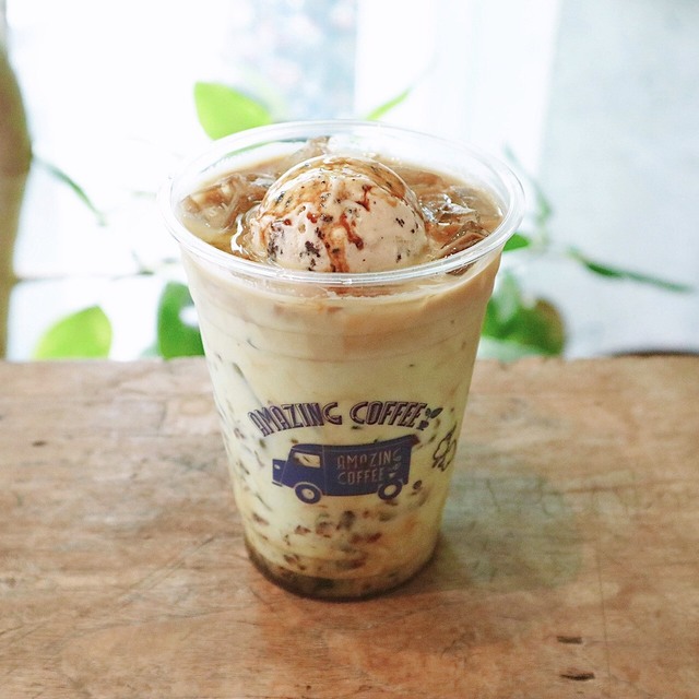 DOBERMAN INFINITY × AMAZING COFFEE コラボレーションドリンク