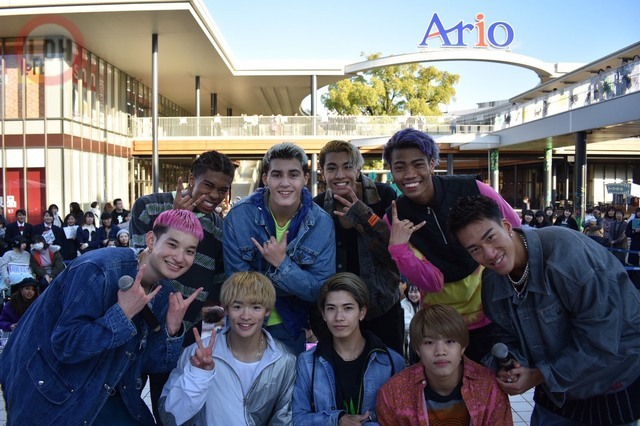 PSYCHIC FEVER MEMBER BLOG | LDH mobile